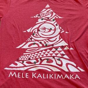 BUNDLE SALE Festive Red HAWAIIAN Holiday T-Shirt by HONOLUA